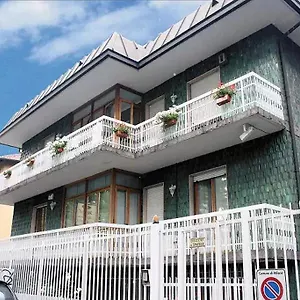 Villamelchiorre 1 , Milano Italia